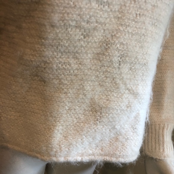 Free Peoplw cream Alpaca sweater NWOT - Picture 6 of 8